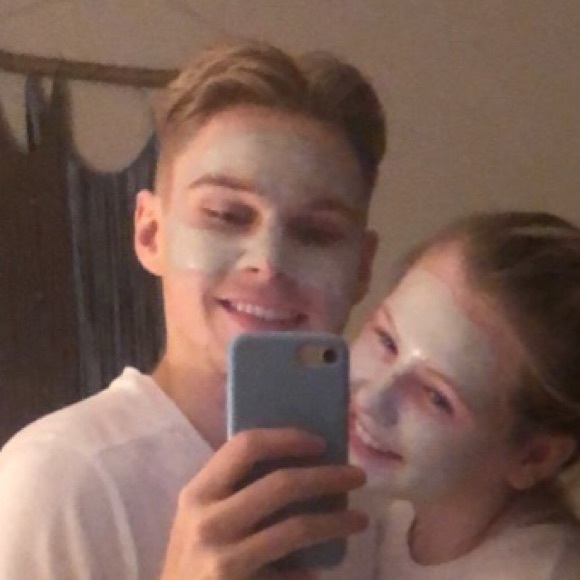 Meet your Posher, Mitchell - Picture 1 of 1